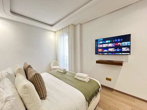 Rosewood 18 2